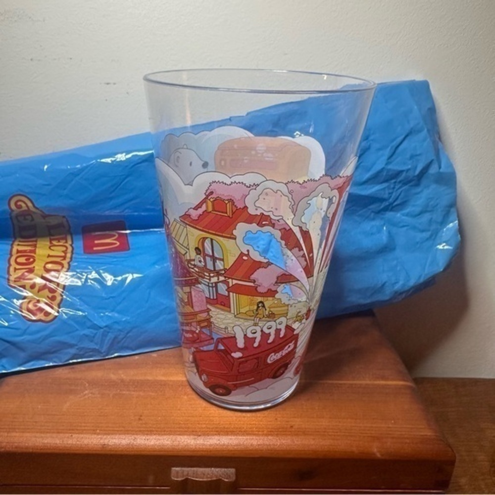 McDonald’s Collectors Cup 2024 Coca Cola Polar Bears Holiday NWT